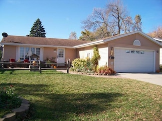 1211 Diagonal Rd, Worthington, MN 56187