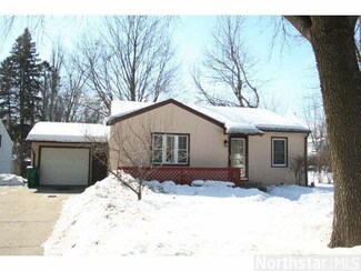 111 111 Fairlawn-Avenue-e, Winsted, MN 55395