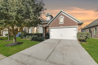 9135 Monarch Field Ln, Cypress, TX 77433