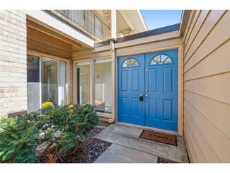 6301 Colony Way Unit 1B, Edina, MN 55435
