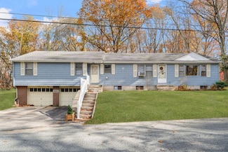 19 Cedarcrest Dr, Preston, CT 06365