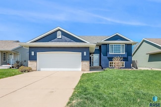 4717 S Wilson Ave, Sioux Falls, SD 57106