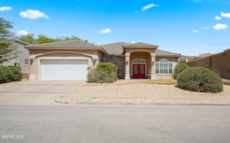 6400 Franklin Crest Dr, El Paso, TX 79912