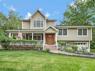 112 E George Ave, Pearl River, NY 10965