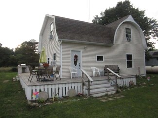 607 N Crystal Rd, Crystal, MI 48818