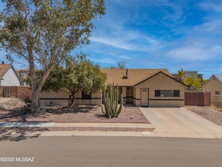4761 W Waterbuck Dr, Tucson, AZ 85742