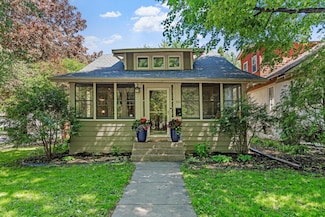 1693 Palace Ave, Saint Paul, MN 55105