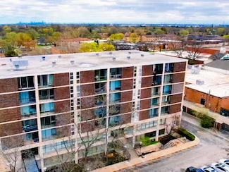 1043 S York Rd Unit 503, Bensenville, IL 60106