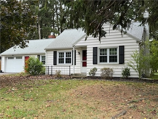 132 White Springs Rd, Geneva, NY 14456