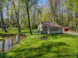 136 Sea Lion Dr, Mayville, NY 14757