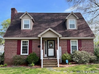 143 Devonshire Cir, Roanoke Rapids, NC 27870