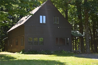 10020 Powell Rd, Holland Patent, NY 13354