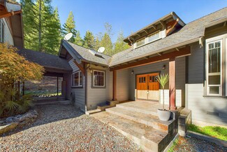 2051 Greenwood Heights Dr, Kneeland, CA 95549