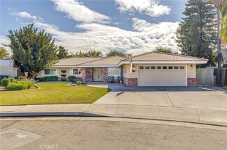 7805 Westdumfries Ct, Bakersfield, CA 93309