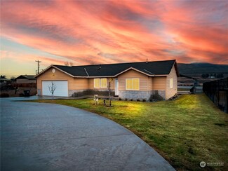 2049 Columbia Ave, Bridgeport, WA 98813