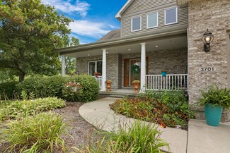 3701 Creekside Ct, Winthrop Harbor, IL 60096