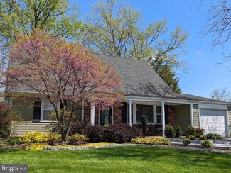 13208 Pleasantview Ln, Fairfax, VA 22033