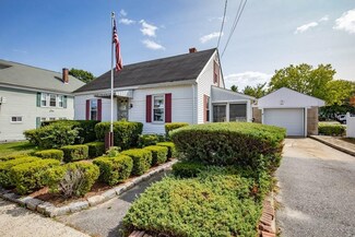 34 Oakland Ave, Methuen, MA 01844