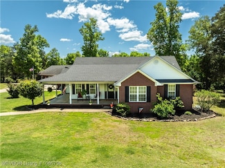 1143 Shady Oak Ln, Cedarville, AR 72932