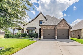 2707 Elmwood Dr, Burleson, TX 76028
