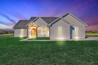 1220 County Road 4045, Savoy, TX 75479