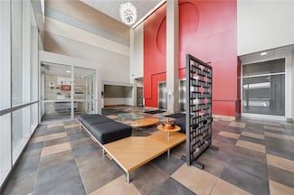 5570 Centre Ave Unit 403, Pittsburgh, PA 15232