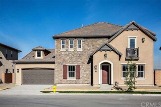 68 Holmes Place, Tustin, CA 92782