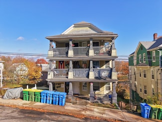 62 Poplar St, Waterbury, CT 06708