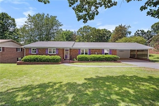 3617 Fairlane St, High Point, NC 27265