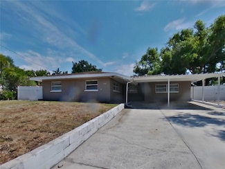1456 Lakeview Dr, Tarpon Springs, FL 34689