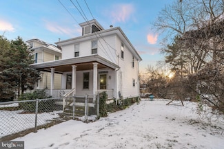 537 Crown St, Morrisville, PA 19067