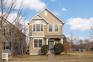 10007 Indigo Dr, Eden Prairie, MN 55347
