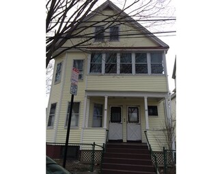 82 Yorktown St, Somerville, MA 02144