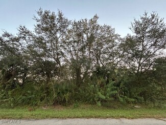 1909 Grant Ave, Lehigh Acres, FL 33972