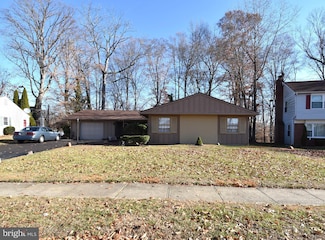 92 Niagara Ln, Willingboro, NJ 08046