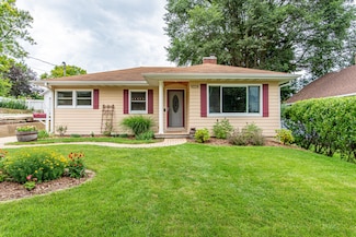 1028 Genesee St, Waukesha, WI 53186