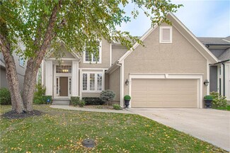121 NE Hidden Meadow Ln, Lees Summit, MO 64064