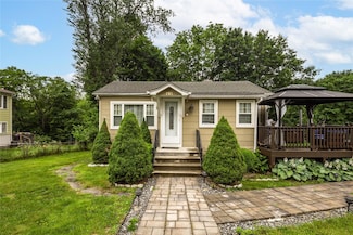 33 Hollowbrook Ct N, Cortlandt Manor, NY 10567