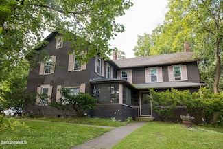 53 Mahaiwe St, Great Barrington, MA 01230
