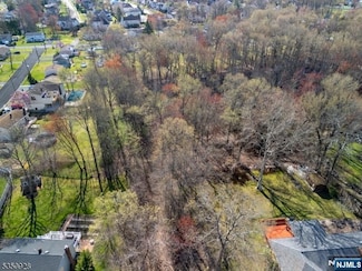 54 Big Piece Rd, Fairfield, NJ 07004