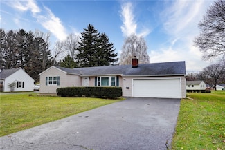 1071 Cherry Hill Ln, Webster, NY 14580
