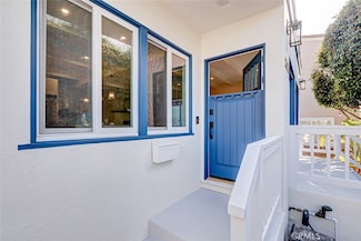216 Monterey Blvd, Hermosa Beach, CA 90254