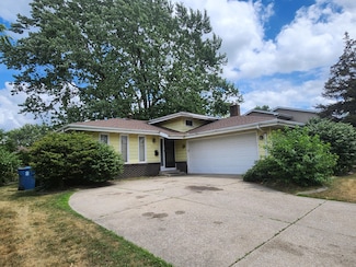 9331 Wildwood Dr, Highland, IN 46322