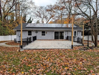 415 Pond Path, East Setauket, NY 11733