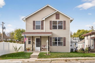 140 12th Ave S, South Saint Paul, MN 55075