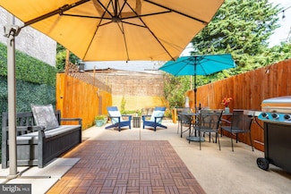 1238 N Mascher St, Philadelphia, PA 19122