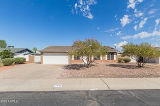 7932 W Shangri la Rd, Peoria, AZ 85345
