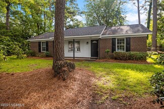 4521 Dullage Dr, Wilmington, NC 28405