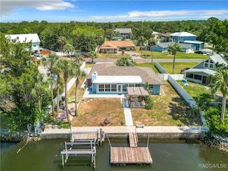 11290 W Coral Ct, Crystal River, FL 34429