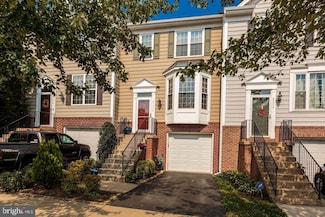 25452 Upper Clubhouse Dr, Chantilly, VA 20152